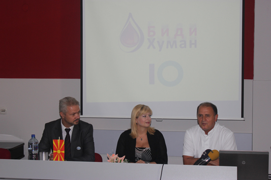 /> </div>
<div> </div>
<div style=